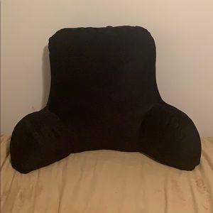 Tv pillow